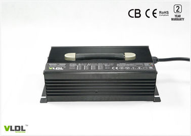 15 أمبير 60 فولت LiFePO4 Battery Charger 4.5 KG Fast Charging For Lithium Batteries